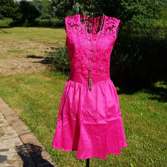 S/M/L/XL PINK LACE DRESS MINI - Picture 3 of 6